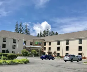 Photo 2 - Holiday Inn Express Hotel & Suites Great Barrington, an IHG Hotel