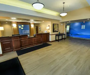 Photo 3 - Holiday Inn Express Hotel & Suites Grand Forks, an IHG Hotel