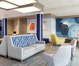 Photo 4 - Holiday Inn Express Hotel & Suites Christiansburg by IHG