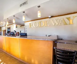 Photo 3 - Rodeway Inn at Lake Powell