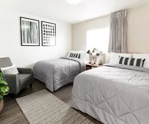 Photo 3 - Intown Suites Extended Stay Select Houston - Stafford