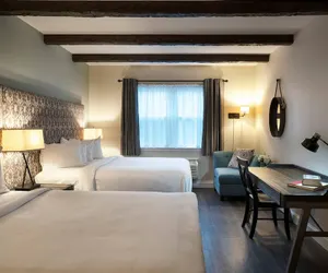 Photo 2 - The Century House, an Ascend Collection Hotel