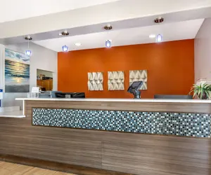 Photo 3 - Best Western Club House Inn & Suites