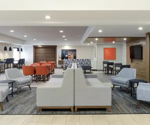 Photo 5 - Holiday Inn Express Hotel and Suites Marysville, an IHG Hotel