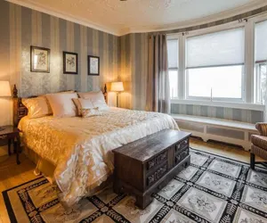 Photo 3 - Hillholm Estate