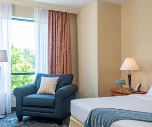 Photo 5 - Wellsworth Hotel