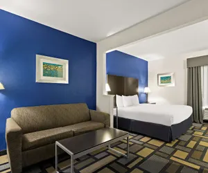 Photo 4 - Best Western Galleria Inn & Suites