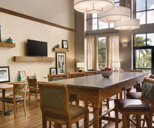 Photo 4 - Hampton Inn & Suites Tarpon Springs