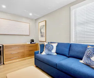 Photo 3 - Haley's at The Anna Maria Island Inn