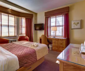 Photo 5 - Alexander Inn