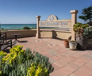 Photo 2 - Blue Dolphin Inn