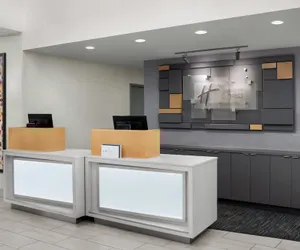 Photo 4 - Holiday Inn Express Hotel & Suites Marina - State Beach Area by IHG