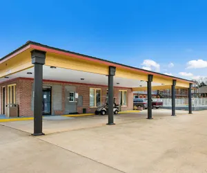 Photo 2 - Econo Lodge Russellville