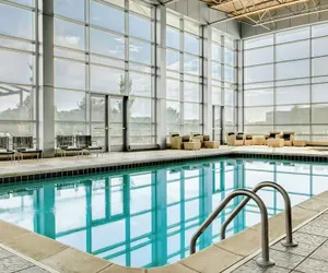 Photo 2 - Sheraton Overland Park Hotel at the Convention Center