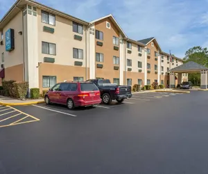 Photo 2 - Quality Inn