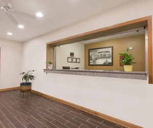 Photo 3 - Super 8 by Wyndham Mt. Carmel IL