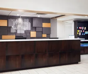 Photo 3 - Holiday Inn Express & Suites Jacksonville SE- Med Ctr Area by IHG