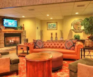 Photo 3 - Edgewater Hotel - Gatlinburg