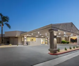 Photo 2 - Ramada by Wyndham Merced