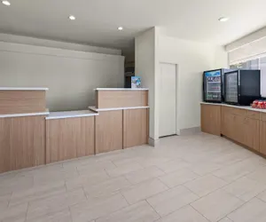 Photo 5 - Ramada by Wyndham Merced