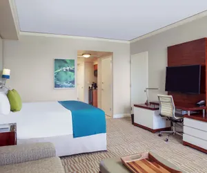 Photo 5 - Trump International Beach Resort