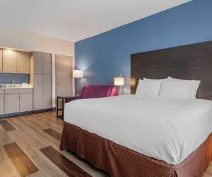 Photo 5 - Best Western Louisville Airport Expo