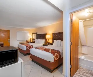 Photo 5 - Sevilla Inn - Near Medieval Times