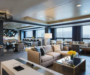 Photo 2 - Renaissance Chicago O'Hare Suites Hotel