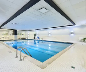 Photo 2 - Renaissance Chicago O'Hare Suites Hotel