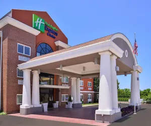 Photo 2 - Holiday Inn Express Hotel & Suites Elgin by IHG
