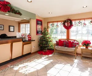 Photo 2 - Alpine Inn