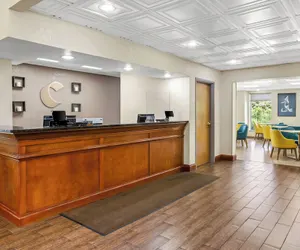 Photo 3 - Comfort Inn & Suites Walterboro I-95