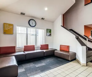 Photo 5 - Motel 6 Harvey, IL