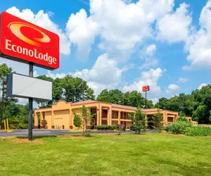 Photo 2 - Econo Lodge