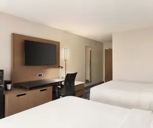 Photo 5 - Fairfield Inn and Suites by Marriott Wheeling St Clairsville