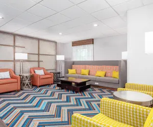 Photo 5 - Hampton Inn Akron-South