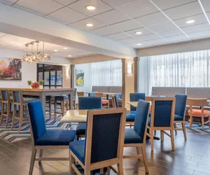Photo 3 - Hampton Inn Akron-South