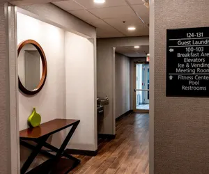 Photo 3 - Hampton Inn & Suites Leesburg