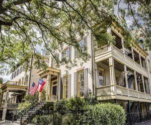 Photo 2 - The Gastonian, Historic Inns of Savannah Collection