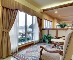 Photo 2 - Clarion Suites