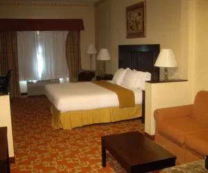 Photo 4 - Holiday Inn Express Hotel & Suites El Centro, an IHG Hotel