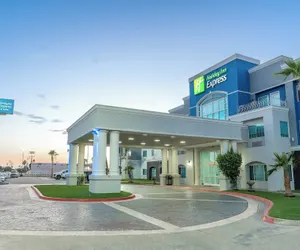 Photo 2 - Holiday Inn Express Hotel & Suites El Centro, an IHG Hotel