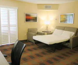 Photo 5 - Holiday Inn Express & Suites Elk Grove Central - Hwy 99 by IHG