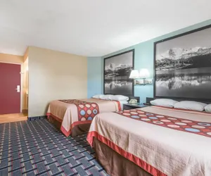 Photo 5 - Super 8 by Wyndham Henderson North East Denver