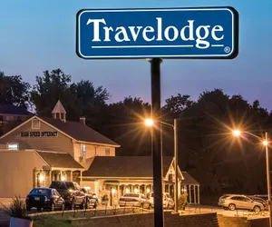 Photo 2 - Travelodge by Wyndham Airport Platte City