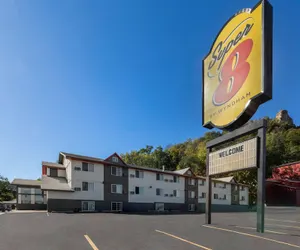 Photo 2 - Super 8 by Wyndham Winona MN