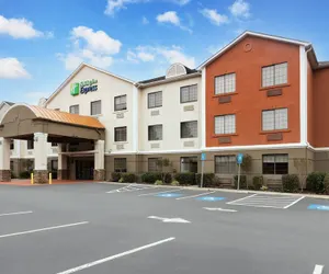 Photo 2 - Holiday Inn Express Acworth - Kennesaw Northwest, an IHG Hotel