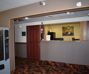 Photo 4 - Heartland Hotel and Suites