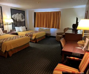 Photo 5 - Super 8 by Wyndham Trinidad