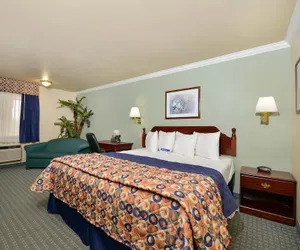Photo 4 - Americas Best Value Inn Houston Hobby Airport
